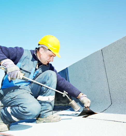 Tratamiento especializado para impermeabilizar fachadas y cubiertas